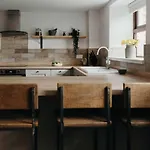 Old Sunday School - Pet Friendy, Hot Tub Hideaway *