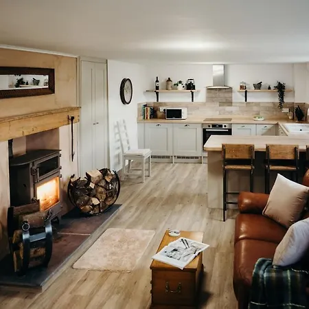 Old Sunday School - Pet Friendy, Hot Tub Hideaway * Garrigill