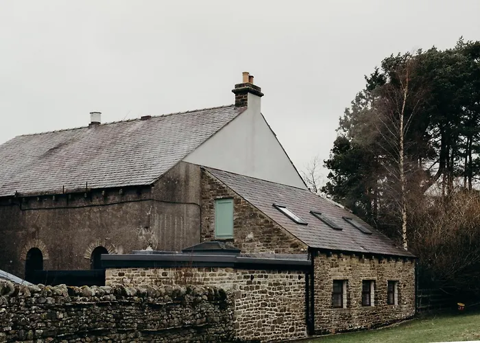 Old Sunday School - Pet Friendy, Hot Tub Hideaway Garrigill